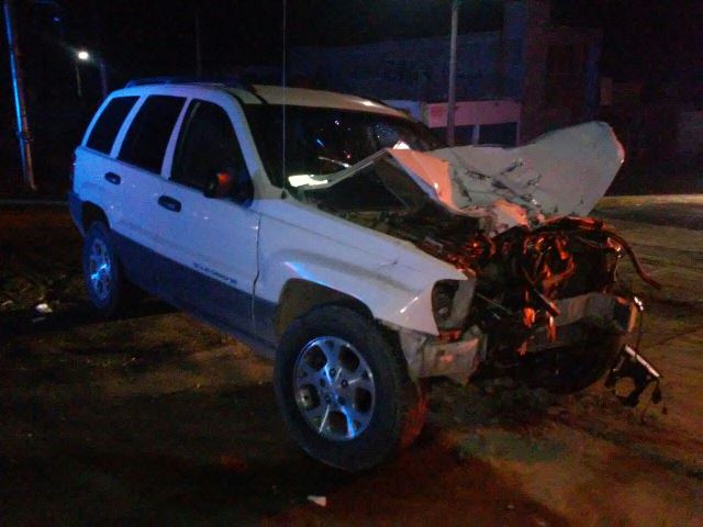 ¡Camioneta chocó contra el tren en Aguascalientes: 3 lesionados graves!