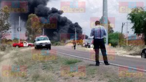 Explota pipa con gasolina al ser alcanzada por el tren en Aguascalientes_04