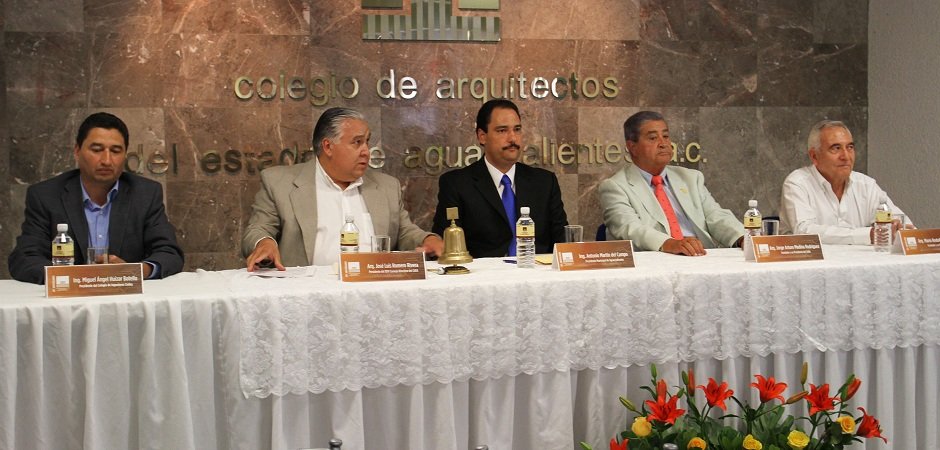 ¡Se reunió JAMC con el Colegio de Arquitectos de Aguascalientes!