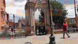 BALEADA EN UN TEMPLO A UNOS PASOS DE LA PRESIDENCIA DE FRESNILLO_02