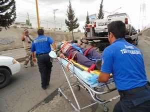 6 LESIONADOS DOBLE ACCIDENTE SIGLO XXI PINTORES MEXICANOS (3)