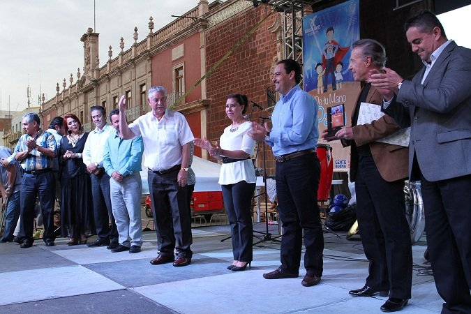Conmemoró el ayuntamiento capital a padres de Aguascalientes