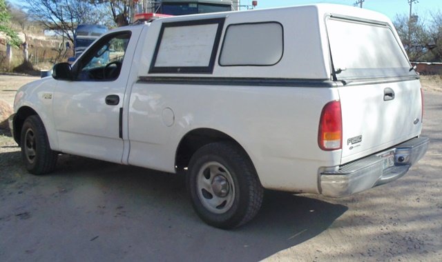 ¡1 niña muerta y 6 lesionados dejó la volcadura de un auto en Tepezalá!