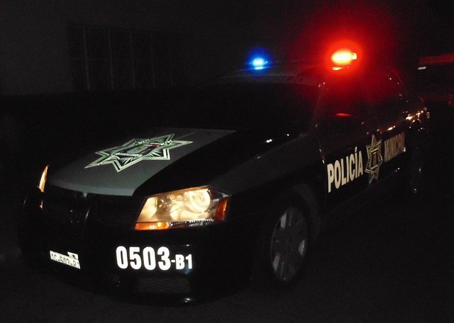 ¡Pistoleros asaltaron a repartidor de refrescos en Aguascalientes y lo encerraron en su camión!