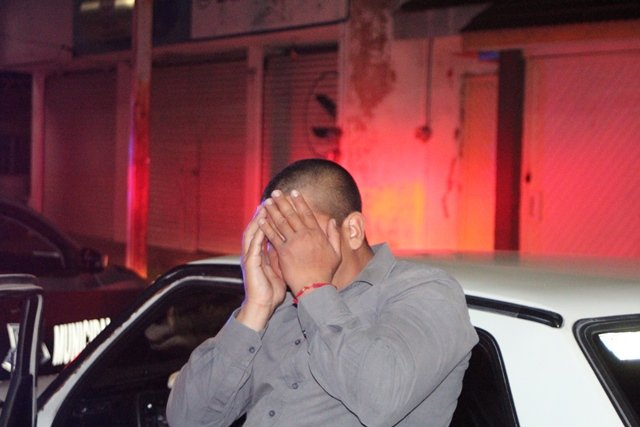 ¡Ebrio policía estatal provocó un fuerte choque en Aguascalientes y fue detenido!