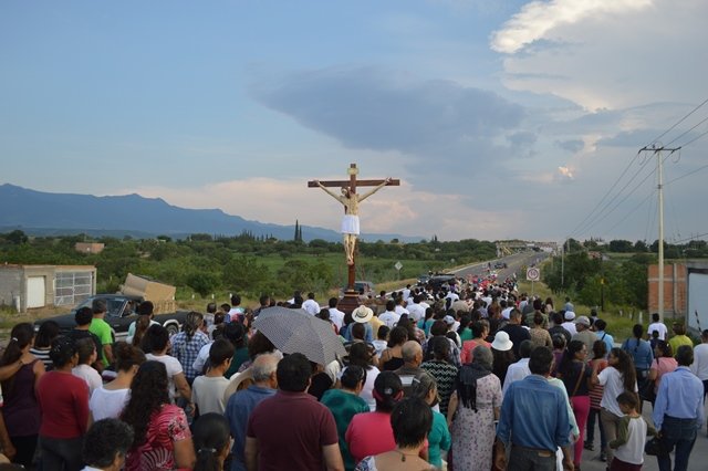 ¡Se realizó una procesión para bendecir la réplica del Señor del Salitre en Calvillo!
