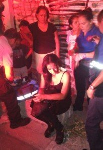 Apuñalan a una joven para asaltarla_02