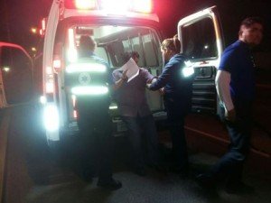 LESIONADO CHOQUE VS ARBOLES Y POSTE AV AGS Y PRESIDENTES (1)