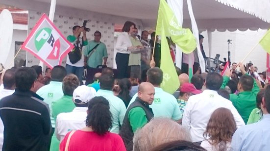 ¡Lorena Martínez se registra como candidata a la gubernatura!