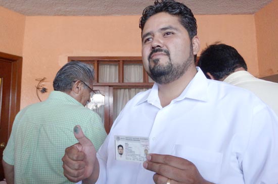¡Iván Sánchez Nájera acudió a votar e hizo un llamado a la ciudadanía a que realicen su acto democrático!