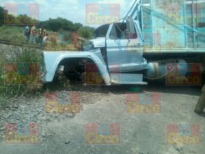08_63_04_585_Muere automovilista que intentó ganarle el paso al tren en Lagos de Moreno_1