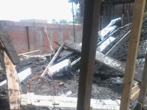 2 LESIONADOS DERRUMBE EN OBRA EN JESUS MARIA (9)