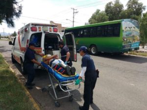 LESIONADO MOTOCICLISTA CAIDA Y CHOQUE VS URBANO EN INSURGENTES (5)