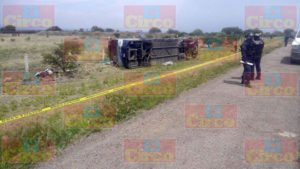 Un muerto y 17 heridos dejo el choque de un camión de pasajeros y un trailer en Zacatecas (2)