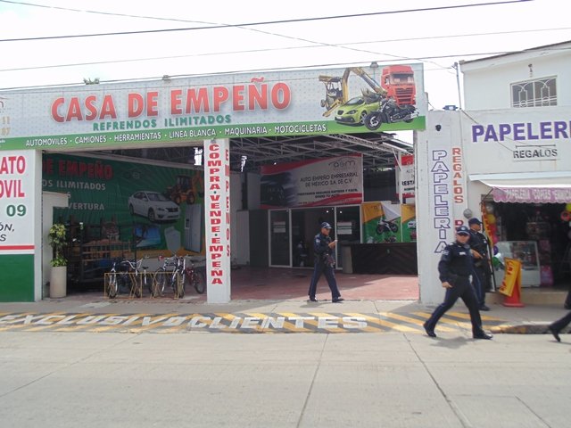 ¡Detuvieron a 3 ex policías que intentaban extorsionar a un comerciante en Aguascalientes!