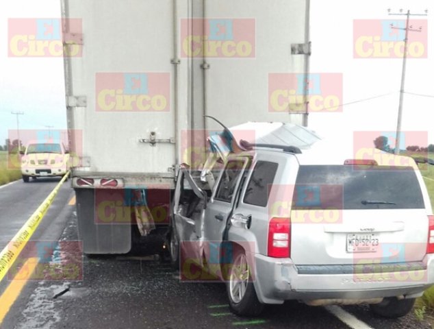 ¡2 muertos en fuerte choque en Ojuelos, Jalisco!