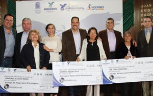 ENTREGA CHECES MICRONEGOCIOS 1