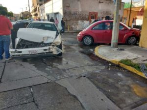 2-lesionadas-choque-en-el-llanito-3