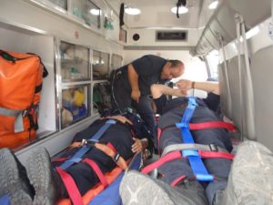 2-lesionados-choque-ambulancia-vs-taxi-independencia-y-ldc-3