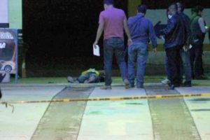 ejecutan-a-clientes-del-yardas_03