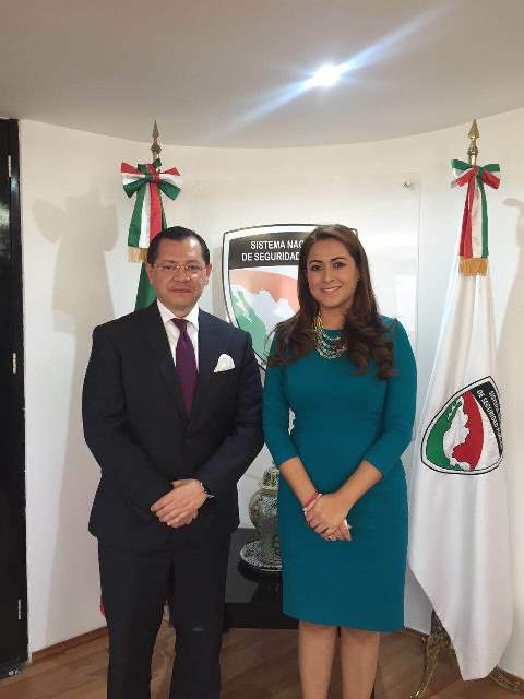 ¡Tere Jiménez sostiene reunión con el Secretario Ejecutivo del Sistema Nacional de Seguridad Pública, Álvaro Vizcaíno Zamora!