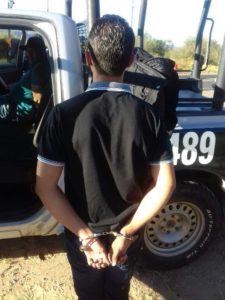 2-zacatecanos-detenidos-en-calvillo-con-1-kilo-de-marihuana-2