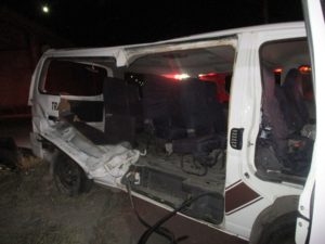 8-lesionados-choque-combi-vs-urbano-45-sur-y-entronque-a-los-arellano-5