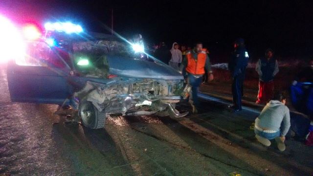 ¡15 lesionados tras choque frontal entre 2 camionetas en Aguascalientes!