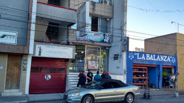 ¡Pistoleros asaltaron oficinas de una empresa en Aguascalientes y se llevaron $30 mil!