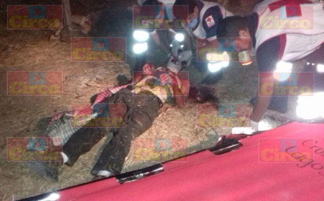 ¡Grave hombre alcoholizado que se dio un balazo en el cuello con un rifle en Lagos de Moreno!