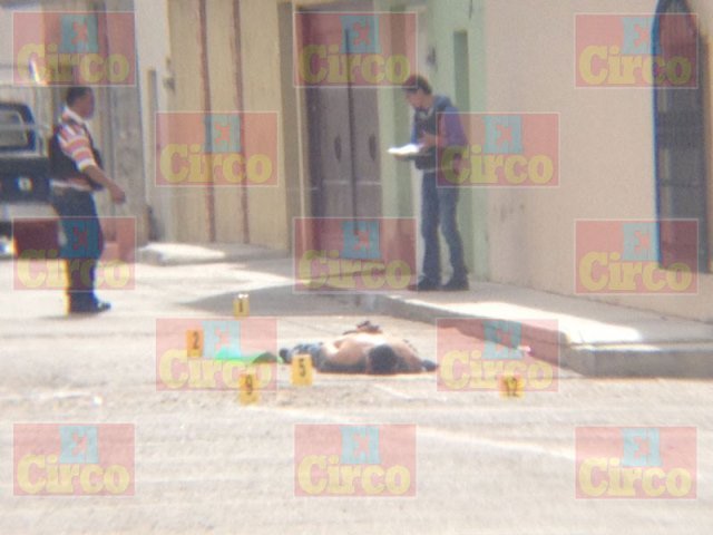 ¡Balean comandancia de policía de Ojocaliente, Zacatecas; dejan un ejecutado!