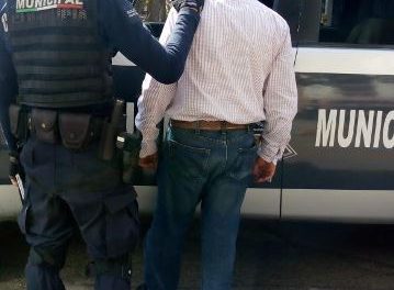 ¡Policías municipales detuvieron a tamaulipeco que intentaba extorsionar con amenazas a una comerciante en Aguascalientes!