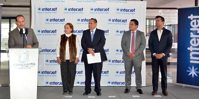 ¡Encabeza gobernador reinicio de operaciones de Interjet en Aguascalientes!