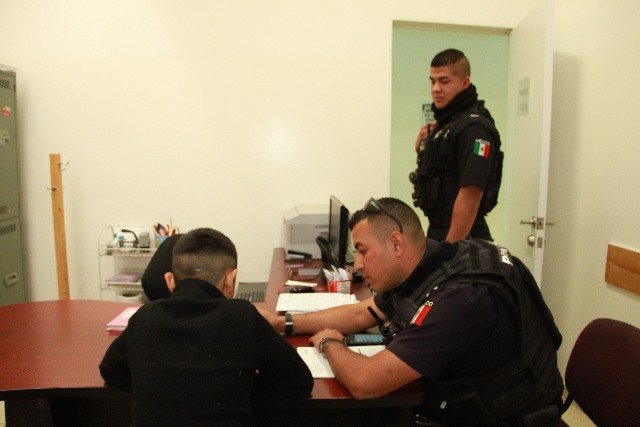 ¡Policías municipales evitaron el suicidio de un niño de 12 años de edad en Aguascalientes!