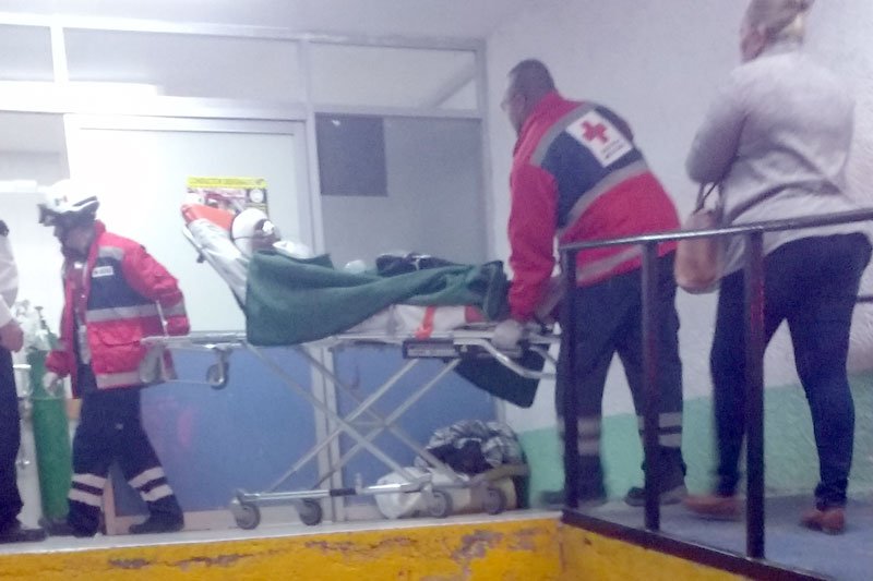 ¡Joven fue herido de 3 navajazos durante una riña en Lagos de Moreno!