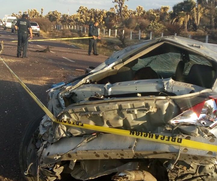 ¡1 muerto y 1 lesionada grave dejó volcadura de un auto en Trancoso, Zacatecas!