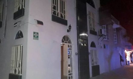 ¡2 pistoleros asaltaron una clínica de imágenes médicas en Aguascalientes!