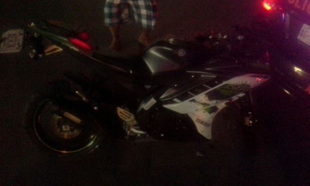 ¡Motociclista está grave tras ser impactado por un auto en Aguascalientes!