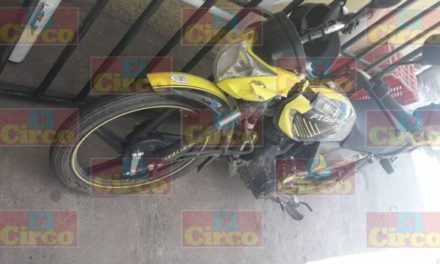 ¡Motociclista resultó lesionado tras chocar contra otra unidad de motor en Lagos de Moreno!