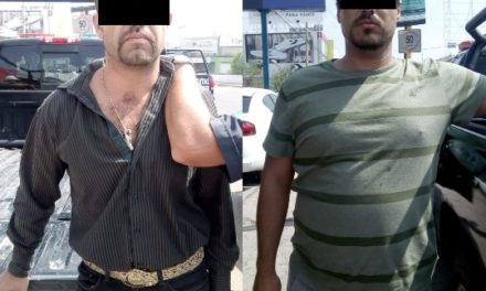 ¡Policías estatales de Aguascalientes detuvieron a 2 sujetos originarios de Jalisco en una camioneta blindada con droga y cartuchos útiles!
