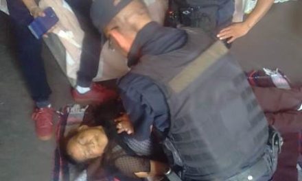 ¡Mujer murió infartada tras asustarse por una riña donde hubo balazos afuera de su casa en Aguascalientes!