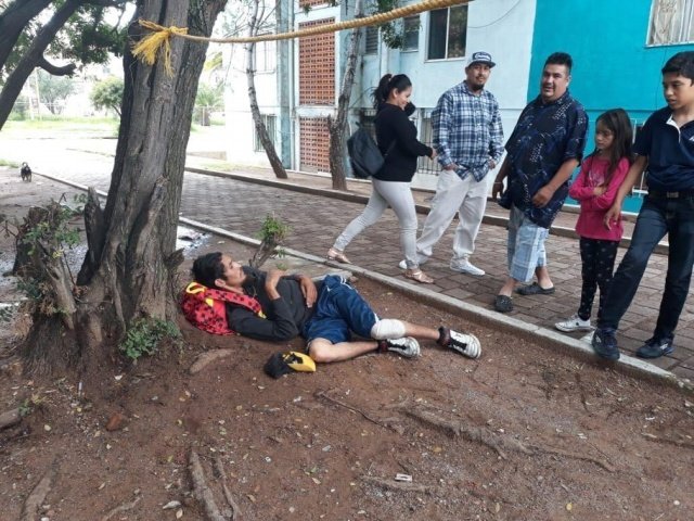¡Joven discutió con su esposa, la golpeó y luego se arrojó de un cuarto piso para intentar matarse en Aguascalientes!