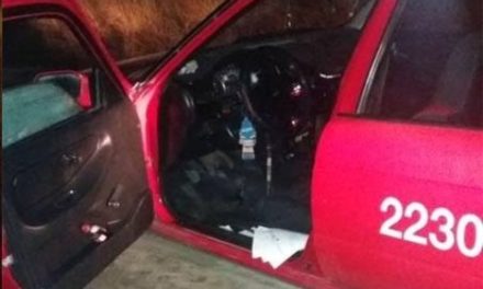 ¡2 sujetos asaltaron a un taxista en Aguascalientes tras amagarlo con una navaja!