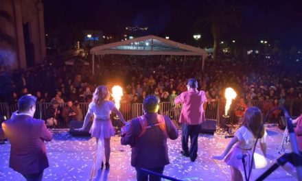 ¡Rayito Colombiano encendió el Festival de Chicahual a calavera!