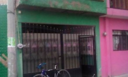 ¡Hombre de la tercera edad se quitó la vida colgándose de la regadera de su casa en Aguascalientes!