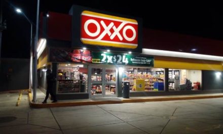 ¡Delincuente asaltó una tienda OXXO en Aguascalientes y se llevó $6 mil en efectivo!