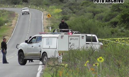 ¡Hallaron a un hombre ejecutado a un lado de la carretera a Bañón en Fresnillo!