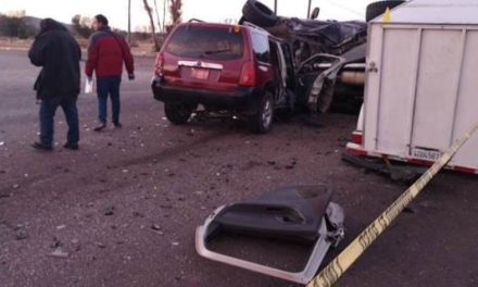 ¡Choque entre 2 camionetas en Zacatecas dejó 1 muerto y 5 lesionados!