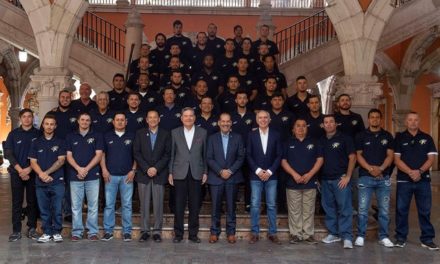 ¡Recibe gobernador MOS a Rieleros de Aguascalientes previo al inicio de su temporada 2019!