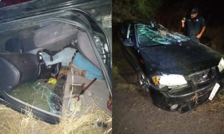 ¡1 muerto y 1 lesionado tras volcadura de un automóvil en Aguascalientes!